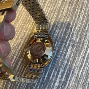 SUB 300T Divingstar Bracelet Watch, Yellow - Image 3