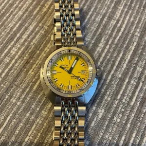 SUB 300T Divingstar Bracelet Watch, Yellow - Image 5