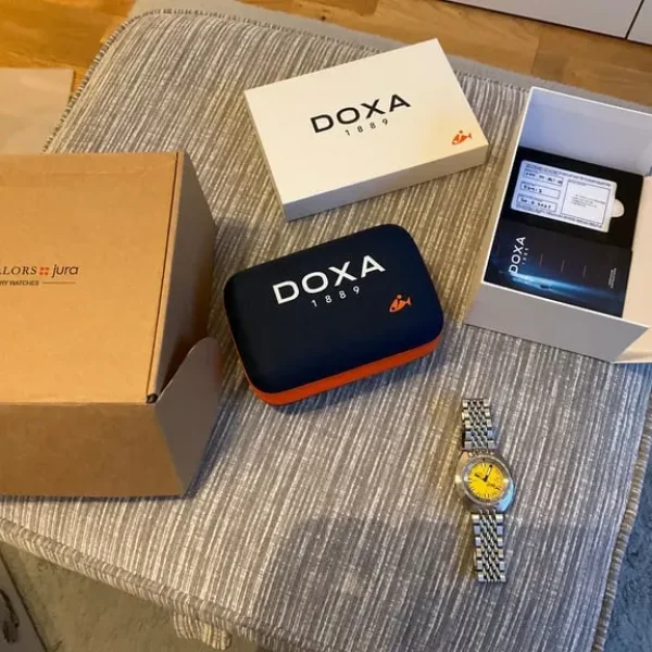 SUB 300T Divingstar Bracelet Watch, Yellow