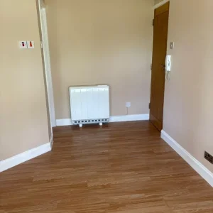 Double room with own Shower and toilet to rent in Havelock road lu2 7pp - Image 4