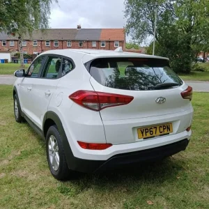 2017 Hyundai TUCSON 1.7 CRDi Blue Drive S Euro 6 (s/s) 5dr ESTATE Diesel Manual - Image 7