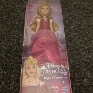 Disney dolls 3 brand new all unopened can deliver for a small charge - Image 5