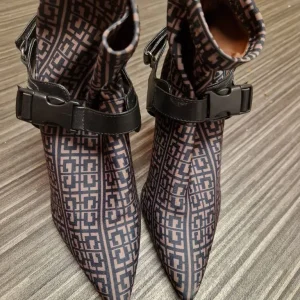 New boots 3 - Image 2