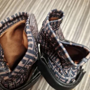 New boots 3 - Image 5