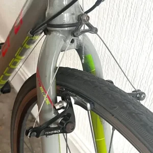 Carrera road bike 51cm - Image 3