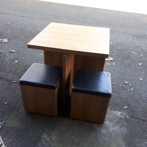 Table and 4 stools