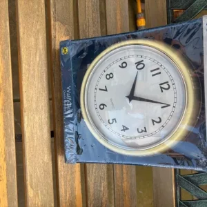 Cream Clock - Image 2