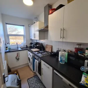 1 bedroom flat in Hollingbury Road, Brighton, BN1 (1 bed) (#2582958) - Image 3