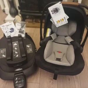 Nuna pipa car seat and isofix base - Image 5