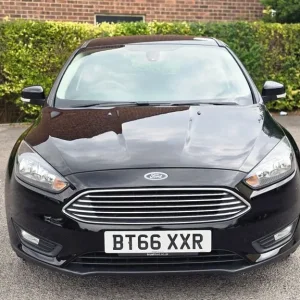 2016 Ford Focus 1.0T EcoBoost Zetec Euro 6 (s/s) 5dr HATCHBACK Petrol Manual - Image 2