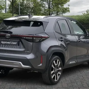 2025 Toyota Yaris 1.5 Hybrid 130 Excel 5dr CVT Estate Hybrid Automatic - Image 2