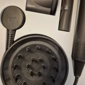 Dyson pink supersonic hairdryer - Image 5