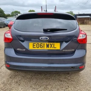2011 Ford Focus 1.6 Titanium Euro 5 5dr HATCHBACK Petrol Manual - Image 5
