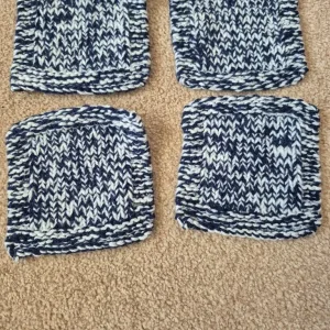 KNITTED COASTERS - Image 3