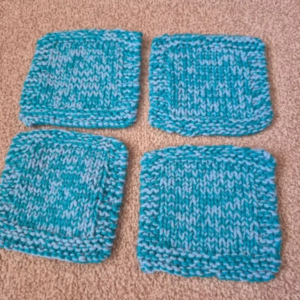 KNITTED COASTERS