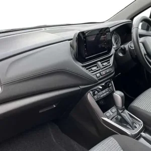 2022 Suzuki SX4 S-Cross 1.4 BOOSTERJET 48V HYBRID MOTION 5DR AUTO Hatchback Petrol Automatic - Image 2