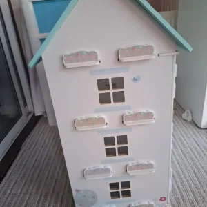 Wooden Dollshouse and accessories - Image 3