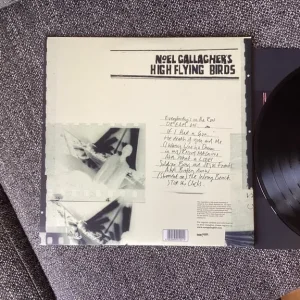 Noel Gallagher LP record Excellent! - Image 4