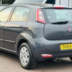 2014 Fiat Punto 1.4 Easy Euro 6 (s/s) 5dr HATCHBACK Petrol Manual - Image 8