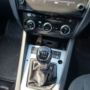 2018 Skoda Octavia Estate SE TDI Diesel - Image 5