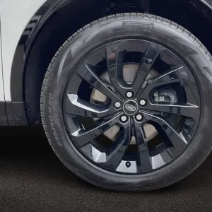 2024 Land Rover Discovery Sport 2.0 D200 Dynamic SE 5dr Auto [7 Seat] SUV Diesel Automatic - Image 8