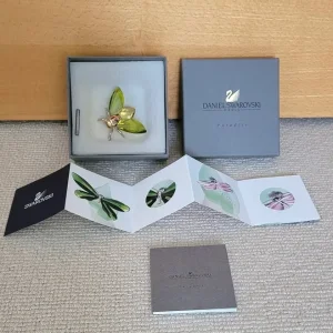 Swarovski Akima Brooch Green Fly Medium - Image 8