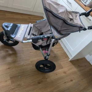 Out n About Nipper 360