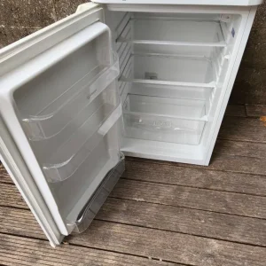 Fridge Undercounter INDESIT * A+ Class * Like New - Image 2