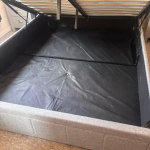 Kingsize ottoman bed - Image 2