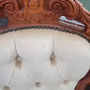 Dining table and 6 chairs - Image 6