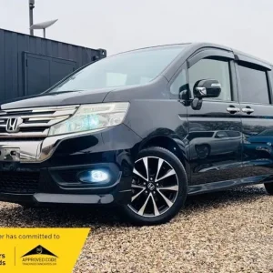 2013 Honda Stepwagon 2.0 AUTO SPADA COOL SPIRIT FACELIFT MODEL STOP & START Petrol Automatic - Image 3