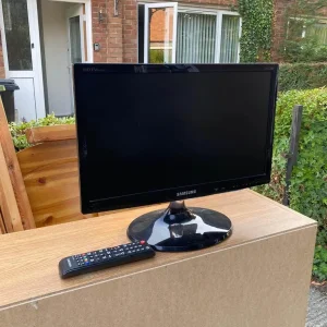 19 inch TV - Image 3