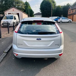 Ford Focus 2010 Hatchback Manual 5-door - Image 5