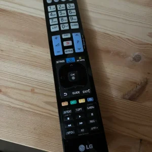LG 55” 55LM64 or 55LM640T TV with horizontal line issue - Image 4