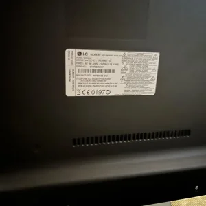 LG 55” 55LM64 or 55LM640T TV with horizontal line issue - Image 5