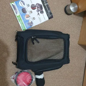 Pet carrier. Expandable