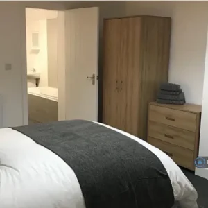 1 bedroom in Hyde Road, Manchester, M34 (#2471403) - Image 8