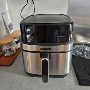 Beautiful and brand new kitchenair 7l air fryer - Image 4
