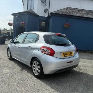 2012 Peugeot 208 ACCESS PLUS HDI Hatchback Diesel Manual - Image 5