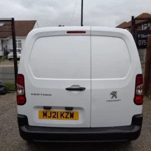 2021 21 PEUGEOT PARTNER 1.5 BLUEHDI 1000 PROFESSIONAL EURO 6 FSH NO VAT - Image 4