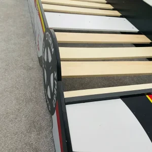 Toddler bed very good condition