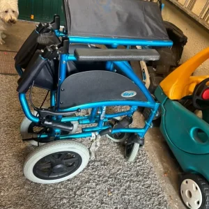 Manual wheelchair