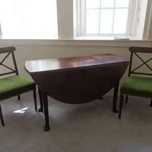 Georgian dining table and 4 chairs