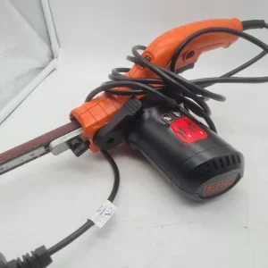 BLACK AND DECKER SANDER - Image 6