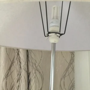 Large tall lamp - Image 3
