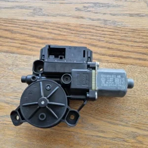 WINDOW MOTOR DRIVER SIDE FRONT VW POLO 2009-2012 6R0959802AB + FAST UK 🇬🇧 POST