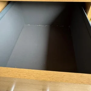 4 draw wooden filing cabinet ok for suspension files - Image 3