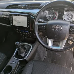 2021 Toyota Hilux D-4D Invincible Pickup Diesel Manual - Image 2