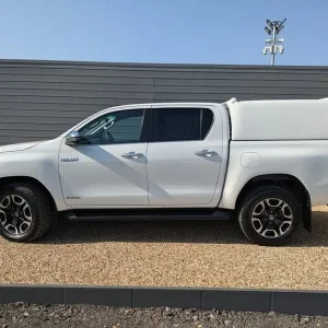 2021 Toyota Hilux D-4D Invincible Pickup Diesel Manual - Image 6