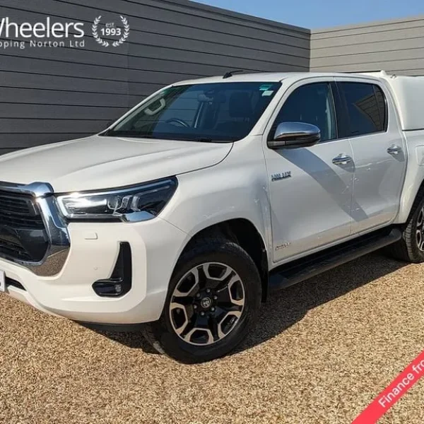 2021 Toyota Hilux D-4D Invincible Pickup Diesel Manual